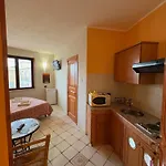 Sun Tower Ξενοδοχείο με διαμερίσματα 4*