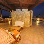 Sun Tower Ξενοδοχείο με διαμερίσματα 4*